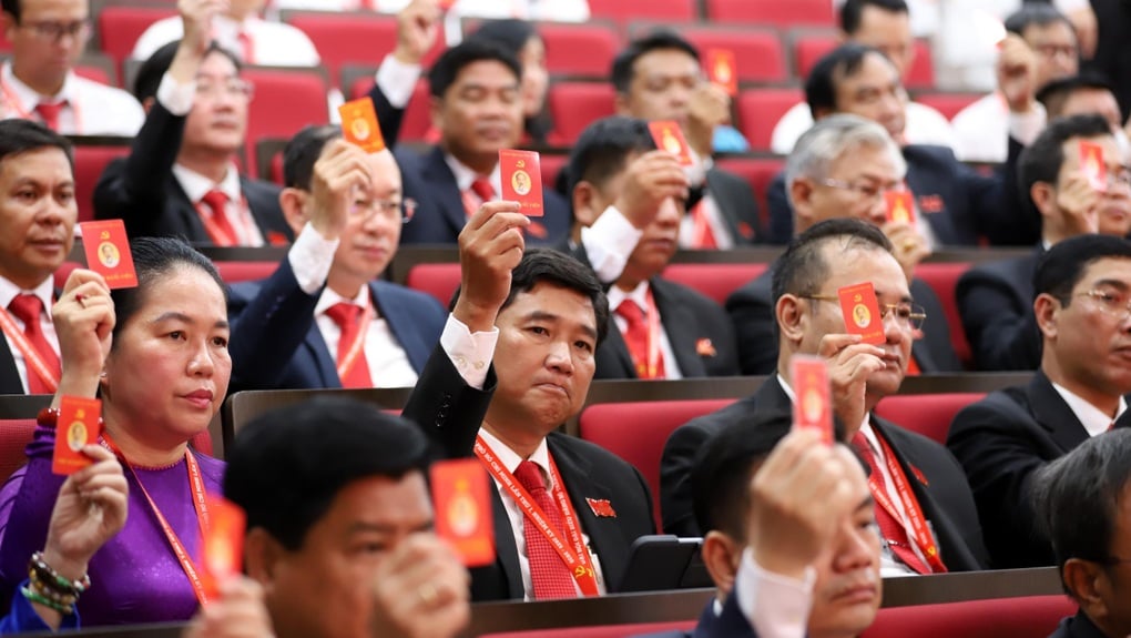Đoàn Chủ tịch Đại hội đại biểu Đảng bộ TPHCM gồm 11 nhân sự - 2