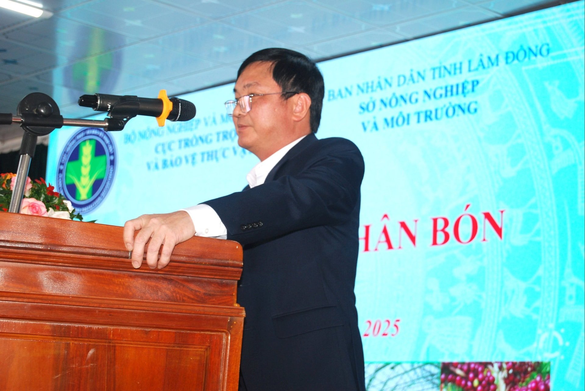 Ông Nguyễn Hoàng Phúc, Phó Giám đốc Sở Nông nghiệp và Môi trường Lâm Đồng mong muốn thông qua lớp tập huấn, các địa phương chủ động thực hiện hiệu quả hơn nữa nhiệm vụ quản lý phân