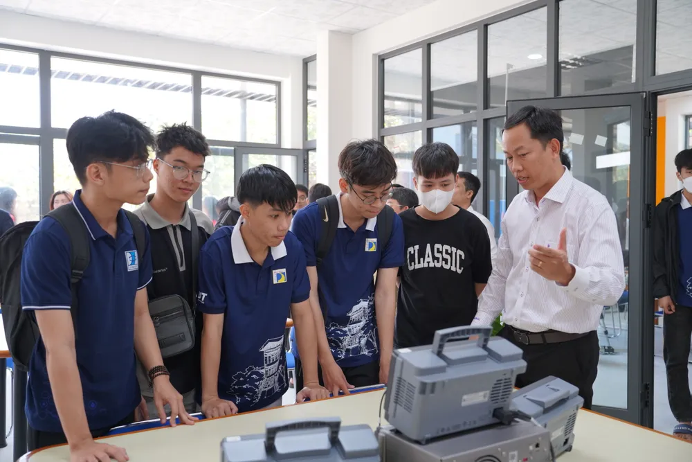 Espacio de innovación en la Universidad de Ciencia y Tecnología de Danang. Foto: XUAN QUYNH