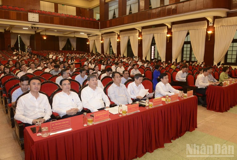 ndo_br_dai-bieu.jpg