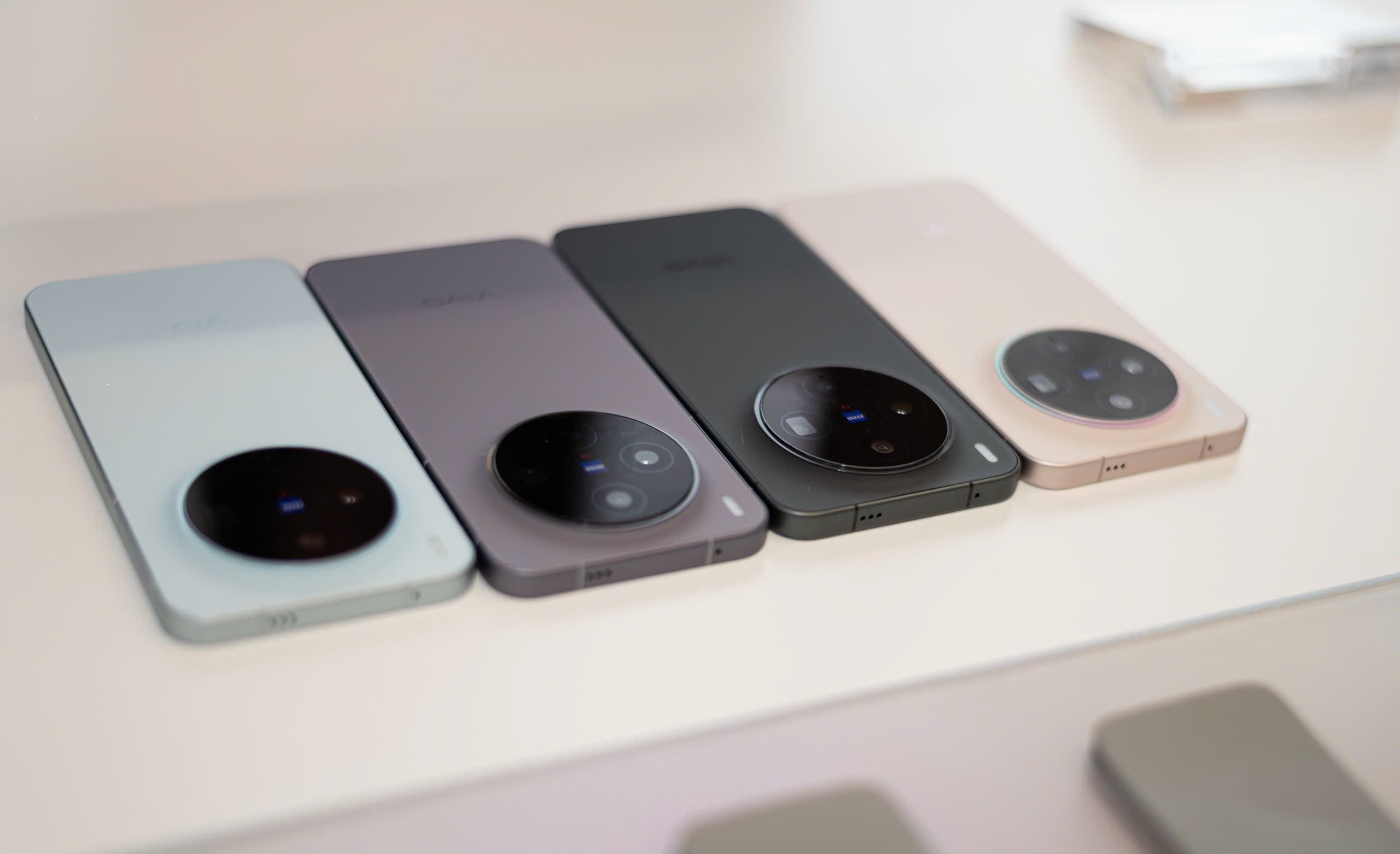 Vivo X300,  Vivo X300 Pro,  smartphone Vivo,  Vivo ra mat X300,  camera tiem vong anh 14