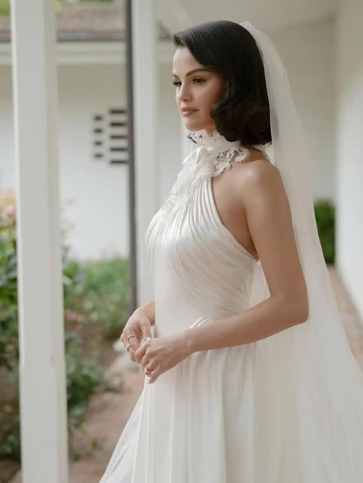 Selena Gomez - Ảnh 3.