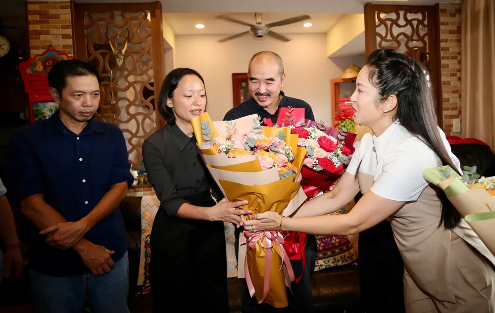 tang bang khen bui thac chuyen 5.jpg