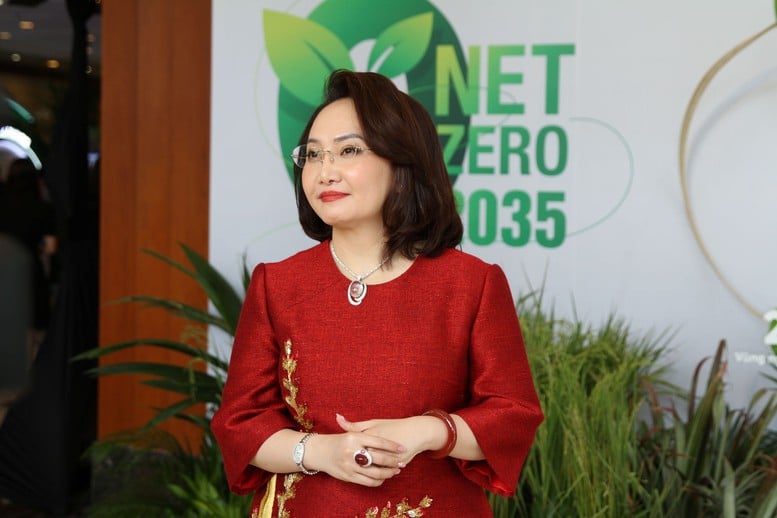 Une femme générale de l'agriculture moderne fait partie du « Top 100 des femmes les plus influentes d'Asie » - Photo 2. Nữ tướng ngành nông nghiệp hiện đại góp mặt trong