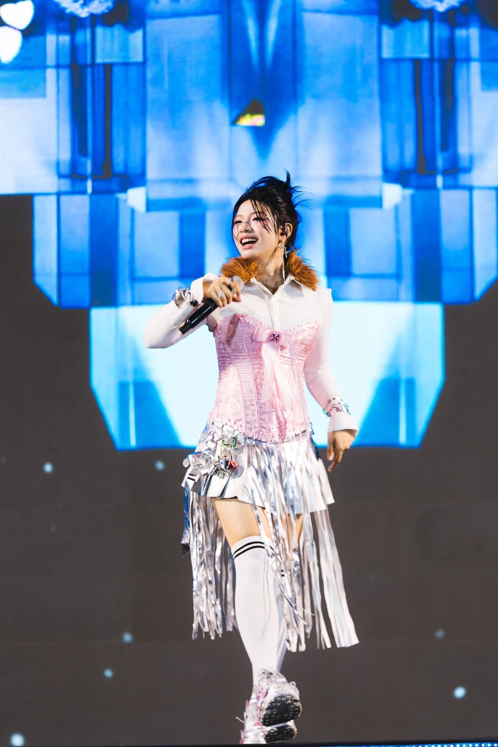Không khí sôi động tại đêm nhạc Prime Night - VPBank Đất Sen Hồng Music Marathon 2025 - 4