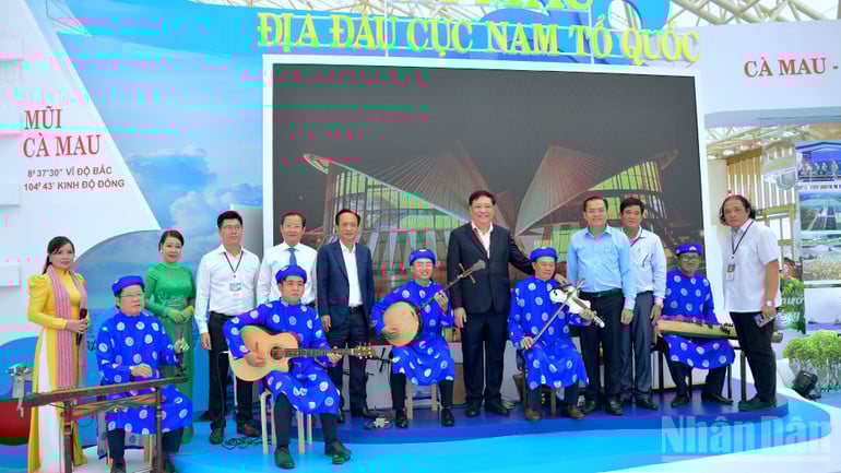 ndo_br_trien-lam-14.jpg