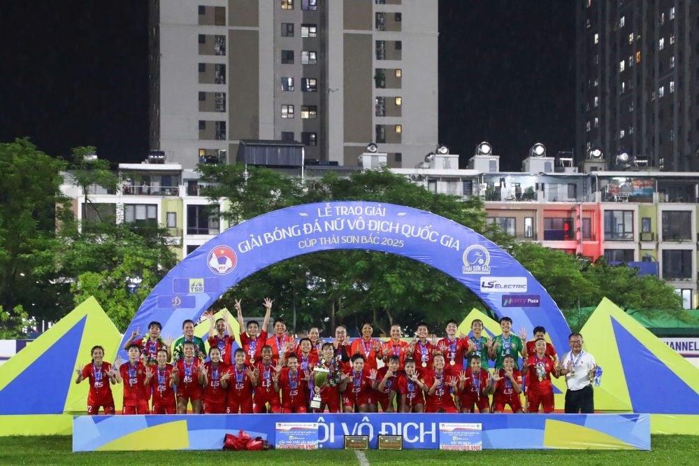 Clubul I din Ho Chi Minh City a câștigat titlul de „regina” Campionatului Național de Fotbal Feminin din 2025 - foto 3