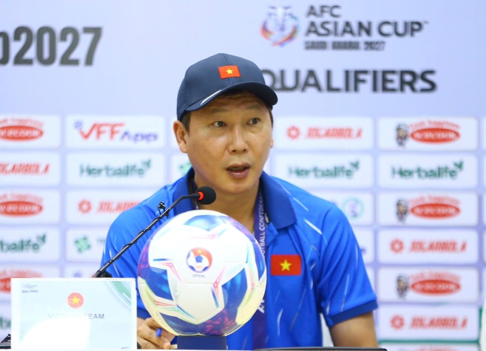Trainer Kim Sang-sik will im Rückspiel gegen Nepal alle 3 Punkte holen – Foto 1