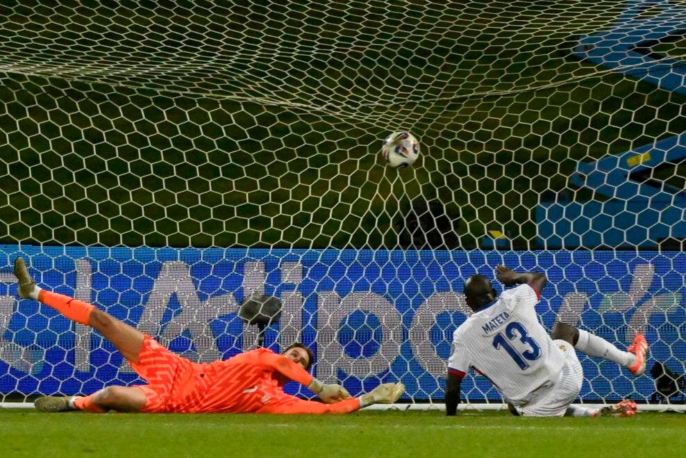 editorial_uefa_com fbl wc 2026 eur isl fra (2).jpg