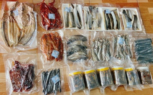 Como conservar peixe seco por muito tempo sem mofo - Foto 2. Cách bảo quản cá khô được lâu mà không bị mốc - Ảnh 2.