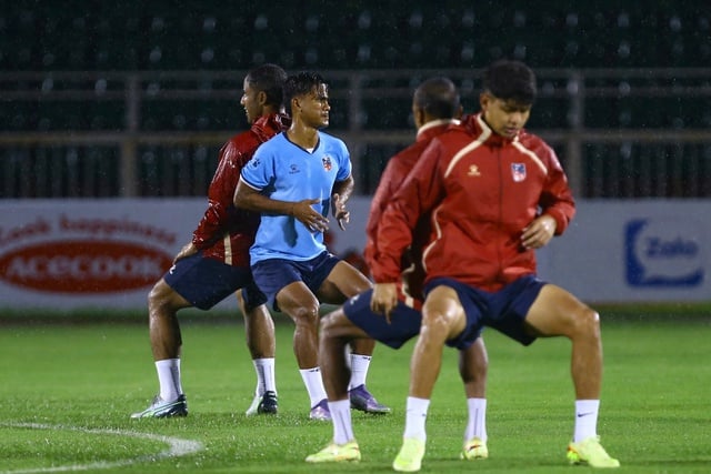 Tim Nepal menghadapi banyak kesulitan: Mengapa Stadion Thong Nhat harus digunakan sebagai kandang? - Foto 7. Đội tuyển Nepal giữa muôn trùng khó khăn: Vì sao phải dùng sân Thống Nhất làm sân nhà?- Ảnh 7.