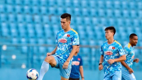 Tien Linh vise à marquer contre le Népal