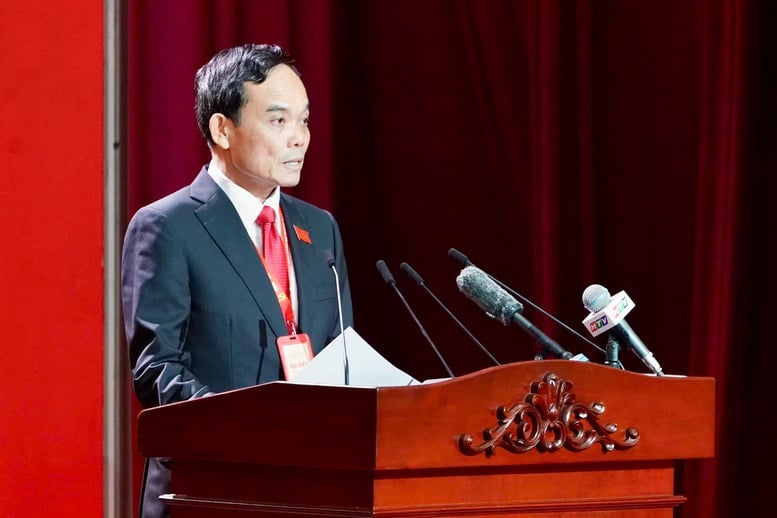 Istilah baru: Kota Ho Chi Minh melanjutkan peran utamanya, menginspirasi pembangunan di seluruh negeri - Foto 2. Nhiệm kỳ mới: TPHCM tiếp tục vai trò dẫn dắt, truyền cảm hứng phát triển cho cả nước- Ảnh 2.
