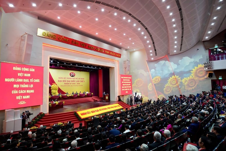 Istilah baru: Kota Ho Chi Minh melanjutkan peran utamanya, menginspirasi pembangunan di seluruh negeri - Foto 5. Nhiệm kỳ mới: TPHCM tiếp tục vai trò dẫn dắt, truyền cảm hứng phát triển cho cả nước- Ảnh 5.