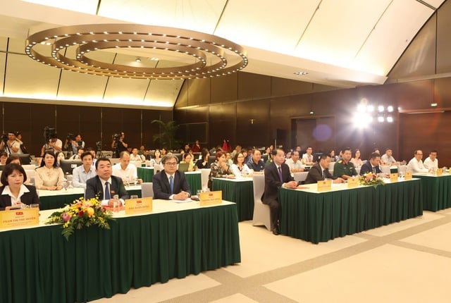 Khai trương Trung tâm báo chí phục vụ Đại hội Đảng bộ TP. Hà Nội - Ảnh 3. Khai trương Trung tâm báo chí phục vụ Đại hội Đảng bộ TP. Hà Nội - Ảnh 3.