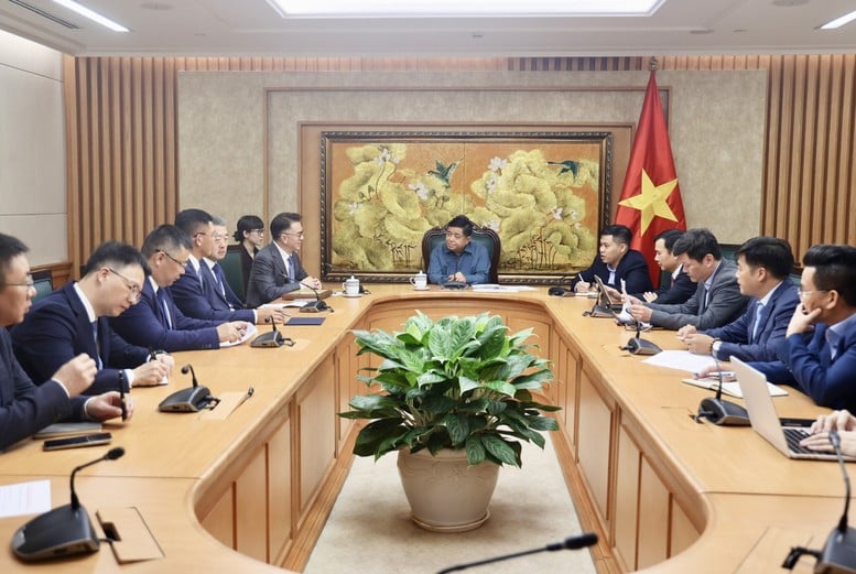 Menggalakkan Kumpulan TCL untuk memindahkan teknologi dan menyokong perusahaan Vietnam untuk mengambil bahagian dalam rantaian bekalan - Foto 1. Khuyến khích Tập đoàn TCL chuyển giao công nghệ và hỗ trợ doanh nghiệp Việt Nam tham gia chuỗi cung ứng- Ảnh 1.