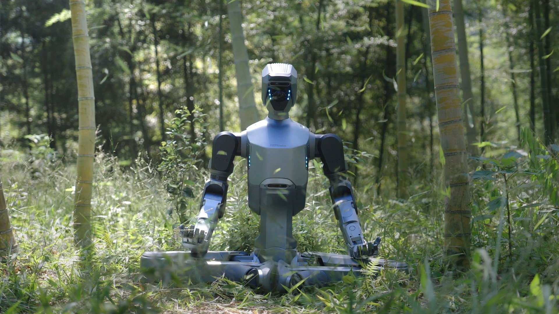 كشفت شركة Deep Robotics عن DR02، أول روبوت بشري في العالم حاصل على تصنيف IP66