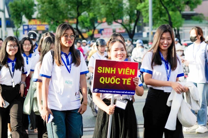 sinh viên - Ảnh 1.