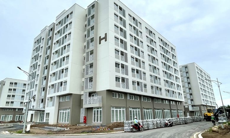 Can Tho concluiu 77% do plano de habitação social, com meta de 16.900 unidades até 2030 - Foto 1. Cần Thơ hoàn thành 77% kế hoạch nhà ở xã hội, hướng tới mục tiêu 16.900 căn vào năm 2030- Ảnh 1.