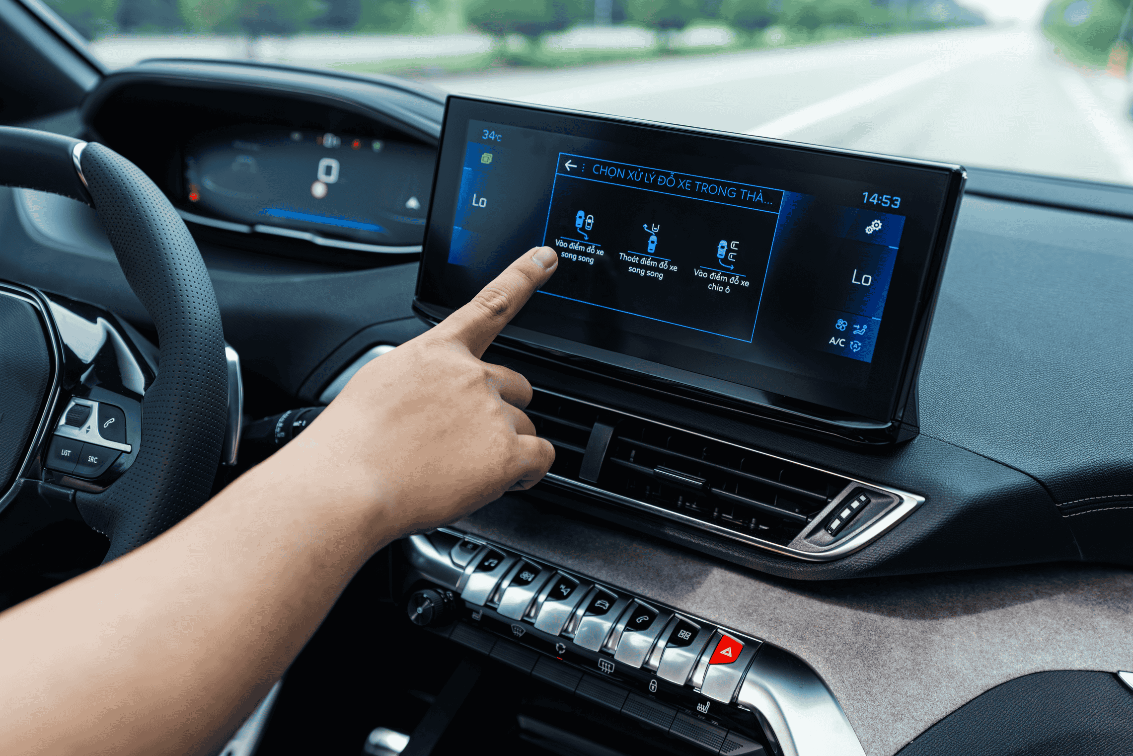 Duo SUV ini dilengkapi dengan banyak fitur keselamatan tambahan untuk membantu pemiliknya menikmati setiap perjalanan dengan tenang.
