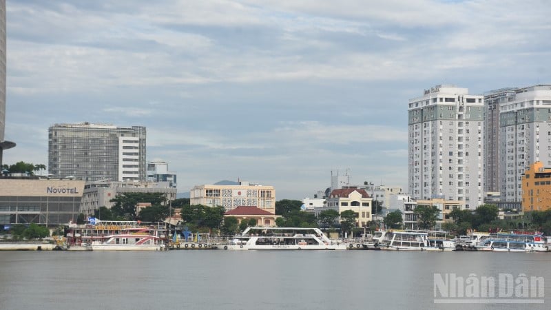 Một góc sông Hàn, thành phố Đà Nẵng. (Ảnh: ANH ĐÀO)