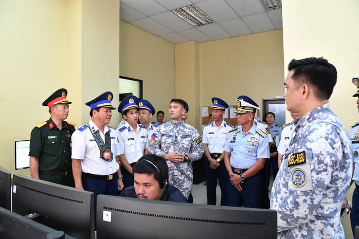 Vùng Cảnh sát biển 2 kết thúc tốt đẹp chuyến công tác tại Philippines - Ảnh 1.
