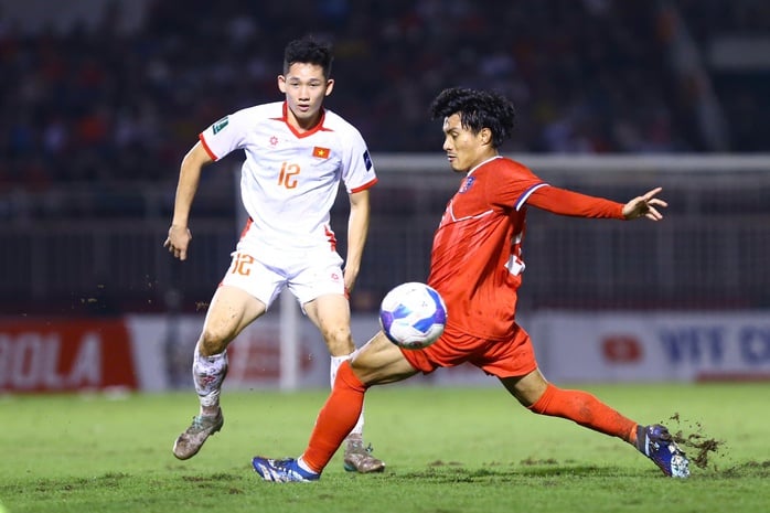 HLV Nepal bất ngờ vắng mặt ở trận thua 0-1 Việt Nam - Ảnh 5.