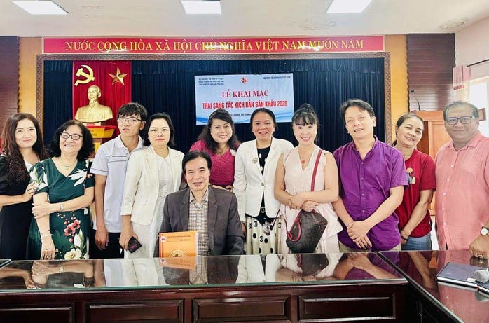 NSND Giang Mạnh Hà: