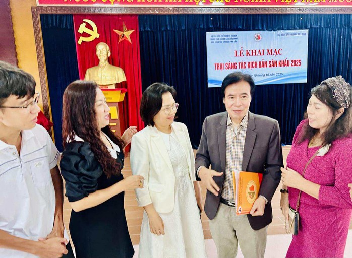 NSND Giang Mạnh Hà: