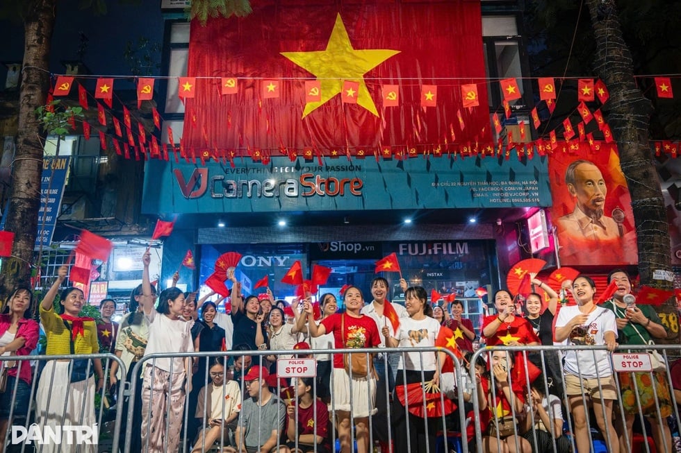 Mỗi bước tiến của Hà Nội là một bước lan tỏa niềm tin cho cả nước - 6