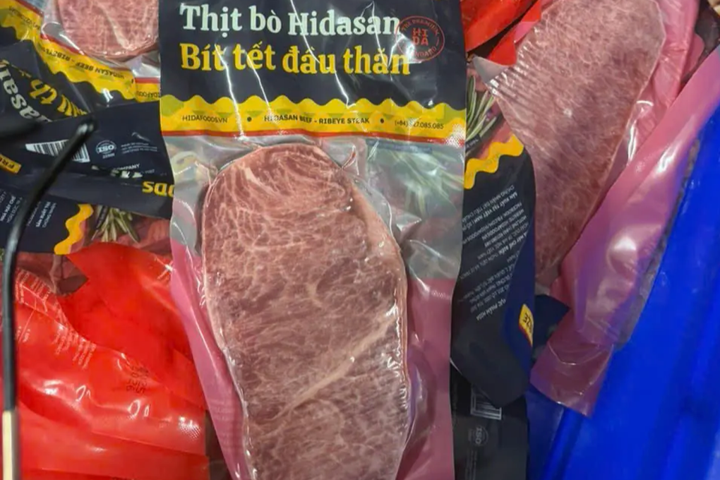 Hàng chục tấn thịt trâu phù phép thành bò Wagyu, bán chênh gấp 5 lần - 1