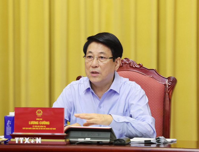 ttxvn-president-luong-cuong-chairman-buoi-lam-khao-hanoi-8339712-2.jpg