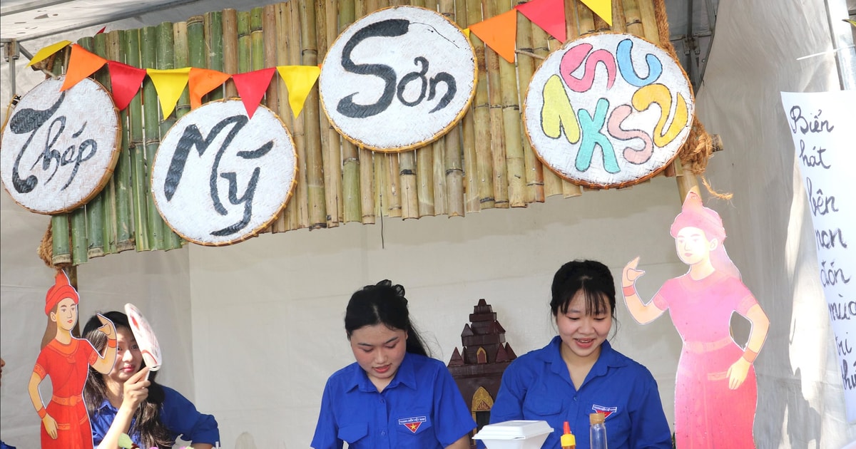 Trường Cao đẳng Du lịch Đà Nẵng đón 673 học sinh, sinh viên nhập học