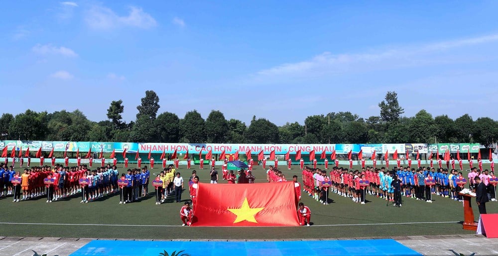 2025年全国男子学生フットボールトーナメント - 南部地域予選ラウンド - 写真1