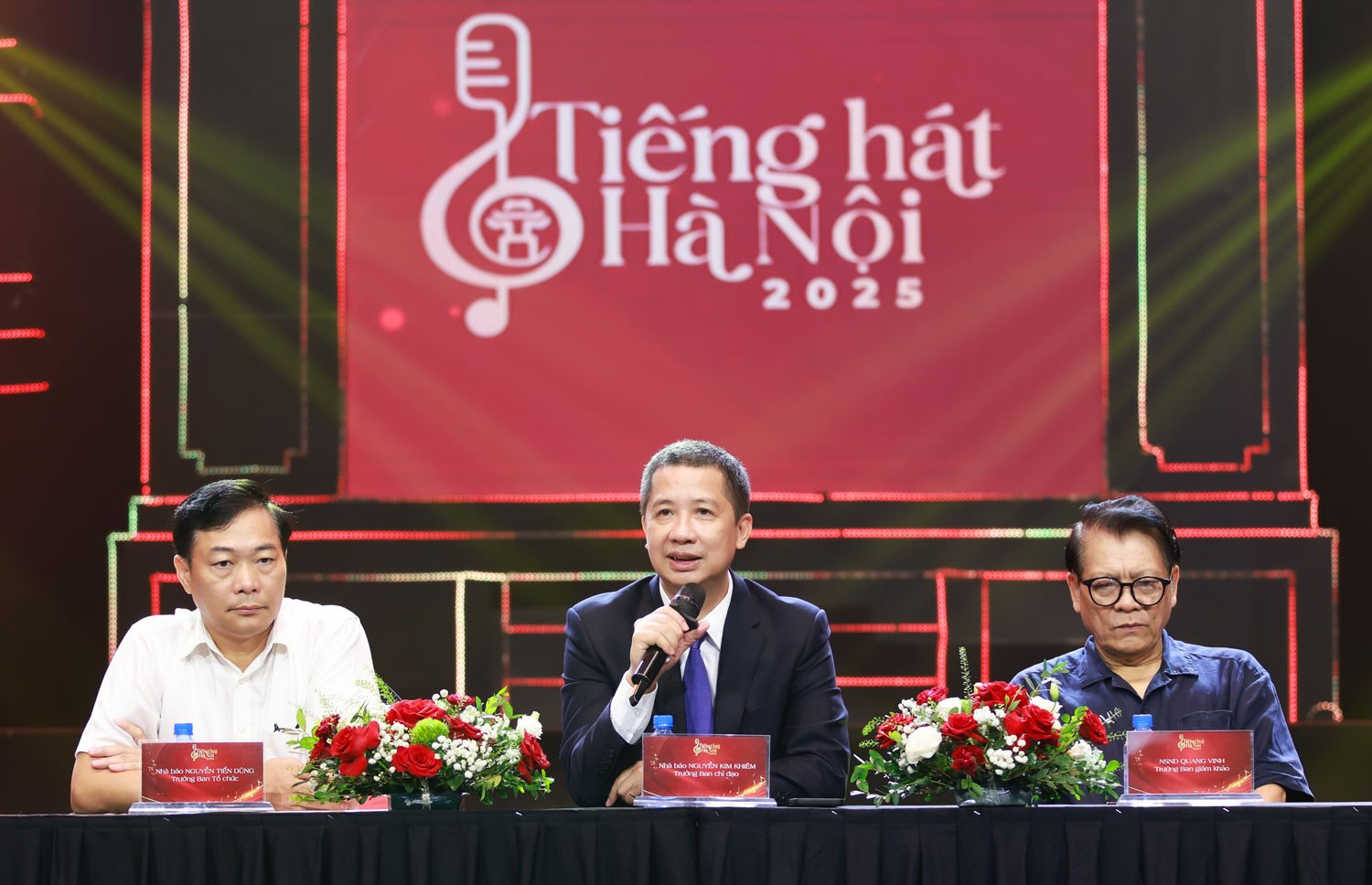 tienghat2.jpg