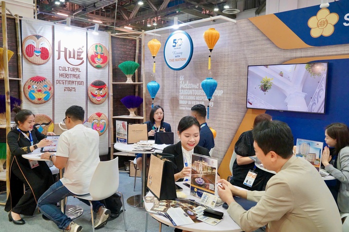 Saigontourist Group raises its influence at ITB Asia 2025, promoting the attraction of key international visitors - Photo 3. Saigontourist Group nâng tầm ảnh hưởng tại ITB Asia 2025, đẩy mạnh thu hút khách quốc tế trọng điểm - Ảnh 3.