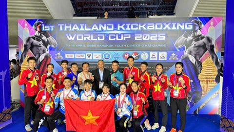 Seleção de kickboxing vence Copa do Mundo com folga