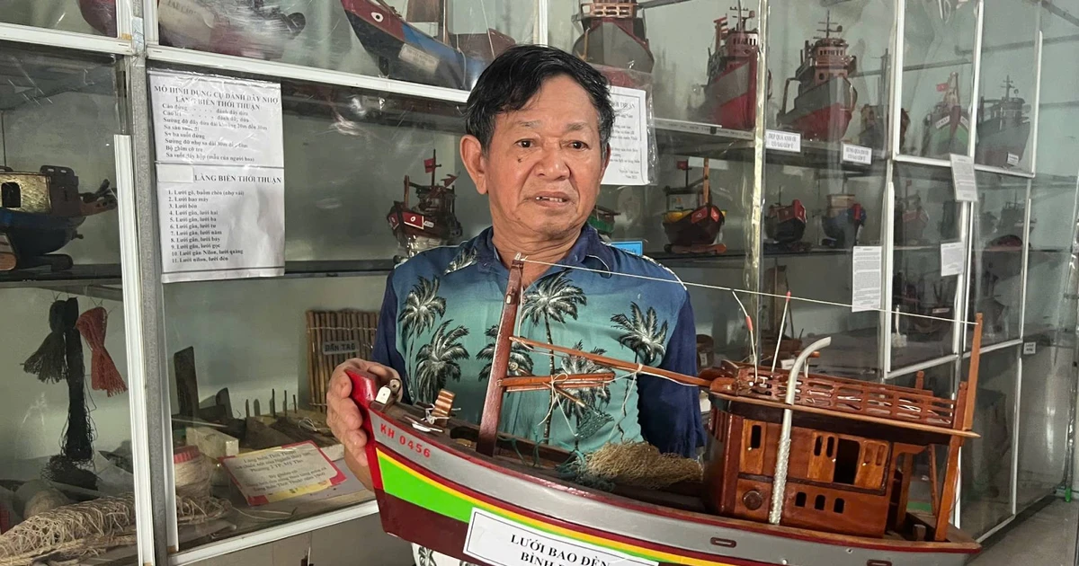 Người giữ “hồn” ký ức làng biển xưa