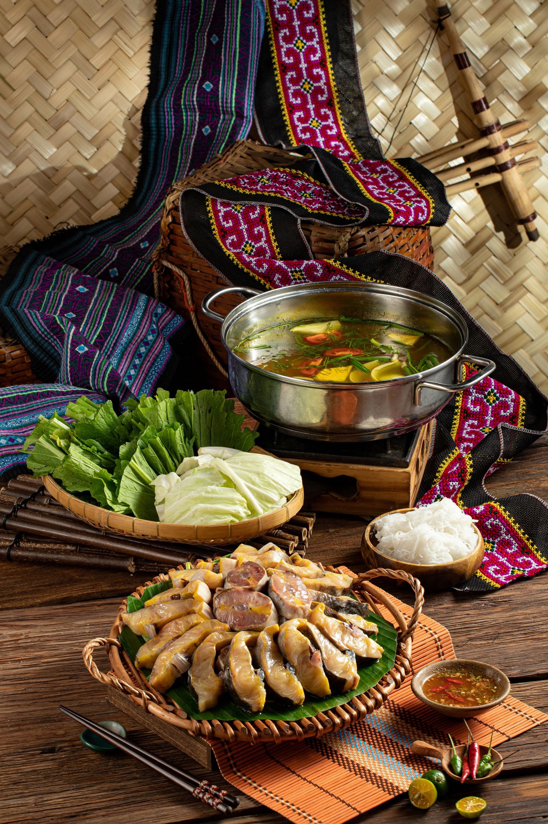 សាប៉ា sturgeon hotpot rz.jpg