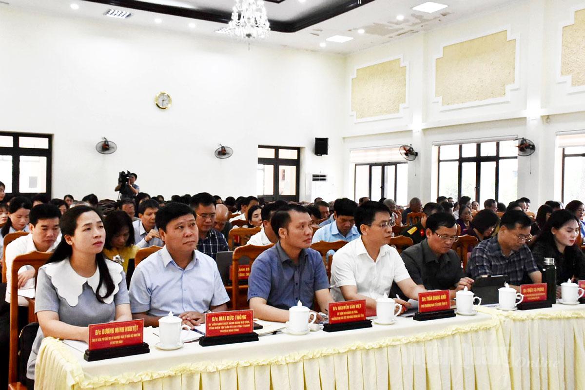ប្រតិភូចូលរួមសន្និសីទ។