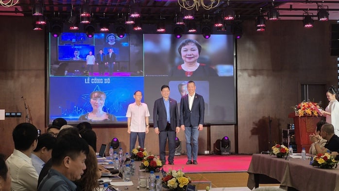 Miliarder Nguyen Thi Phuong Thao: Tanggung jawab seorang wirausahawan bukan hanya keuntungan - Foto 1. Tỉ phú Nguyễn Thị Phương Thảo: Trách nhiệm của doanh nhân không chỉ là lợi nhuận- Ảnh 1.