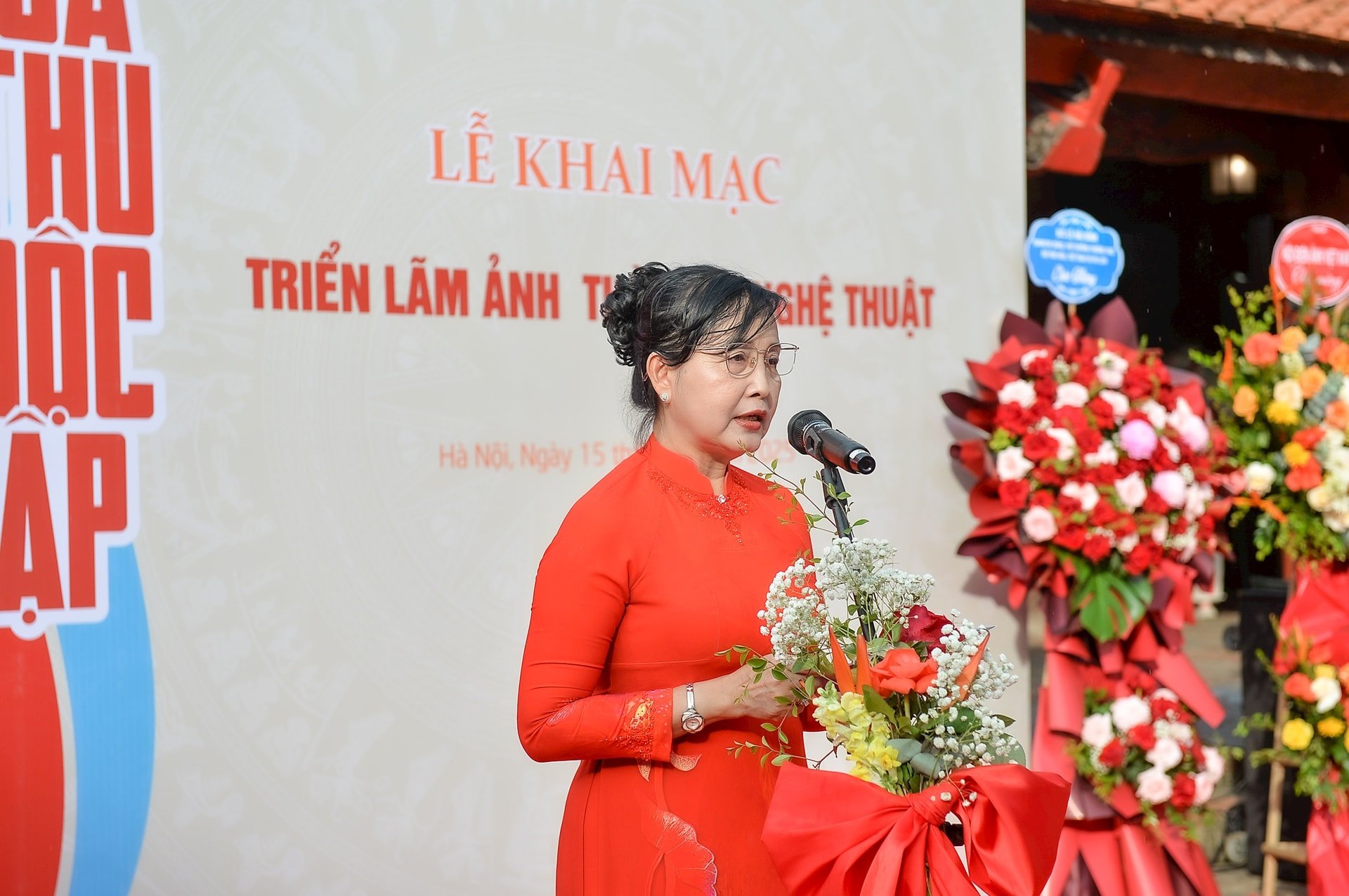Vorsitzender der Nationalversammlung Tran Thi Thu Dong 2.jpg