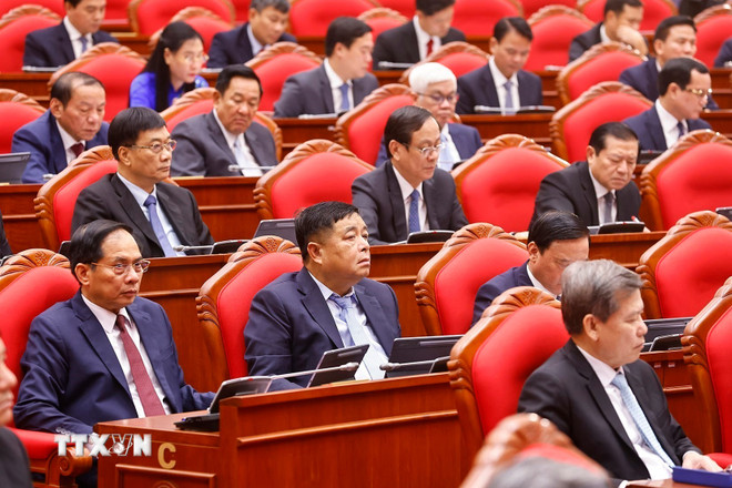 ttxvn-khai-mac-hoi-nghi-lan-thu-muoi-ba-ban-chap-hanh-trung-uong-dang-khoa-xiii-06-10.jpg