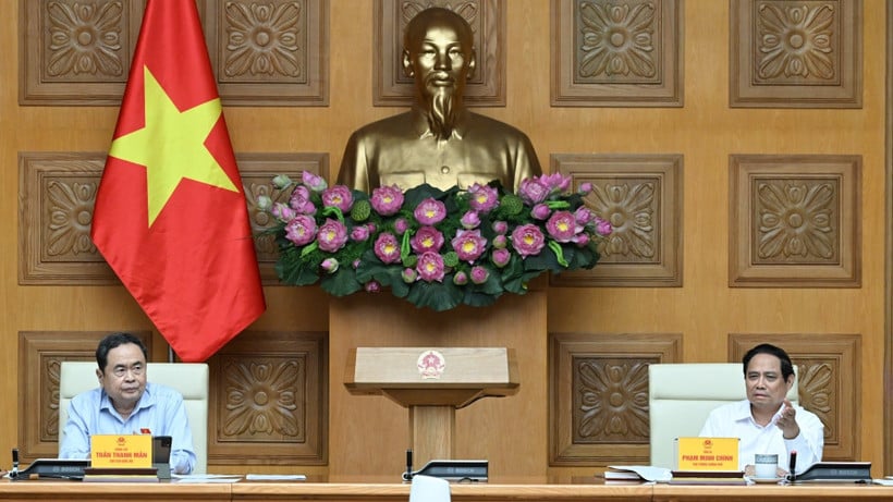 Thủ tướng Chính phủ Phạm Minh Chính và Chủ tịch Quốc hội Trần Thanh Mẫn đồng chủ trì Hội nghị. (Ảnh: TRẦN HẢI)