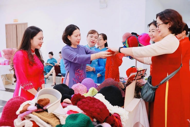 Phụ nữ Khương Đình: Lan tỏa tinh thần đoàn kết, sáng tạo vì cộng đồng- Ảnh 4.