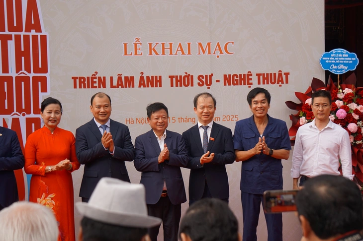 80 خريفًا من استقلال الوطن، صور نادرة - صورة 1. Tổ quốc 80 mùa thu độc lập, những bức ảnh quý hiếm - Ảnh 1.