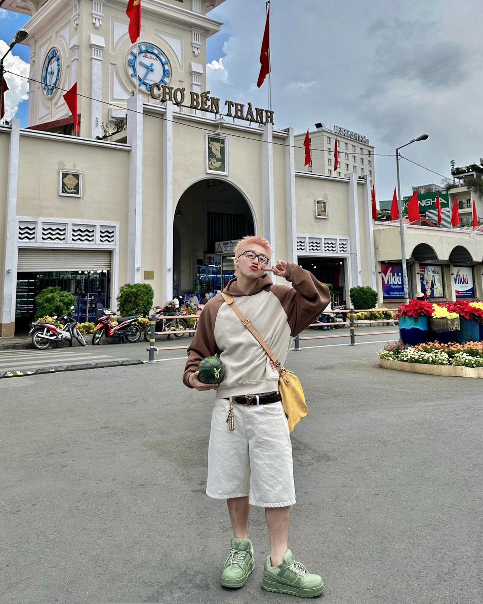 Lär dig av Son Tung M-TP, checka in på heta turistmål i Vietnam - 12