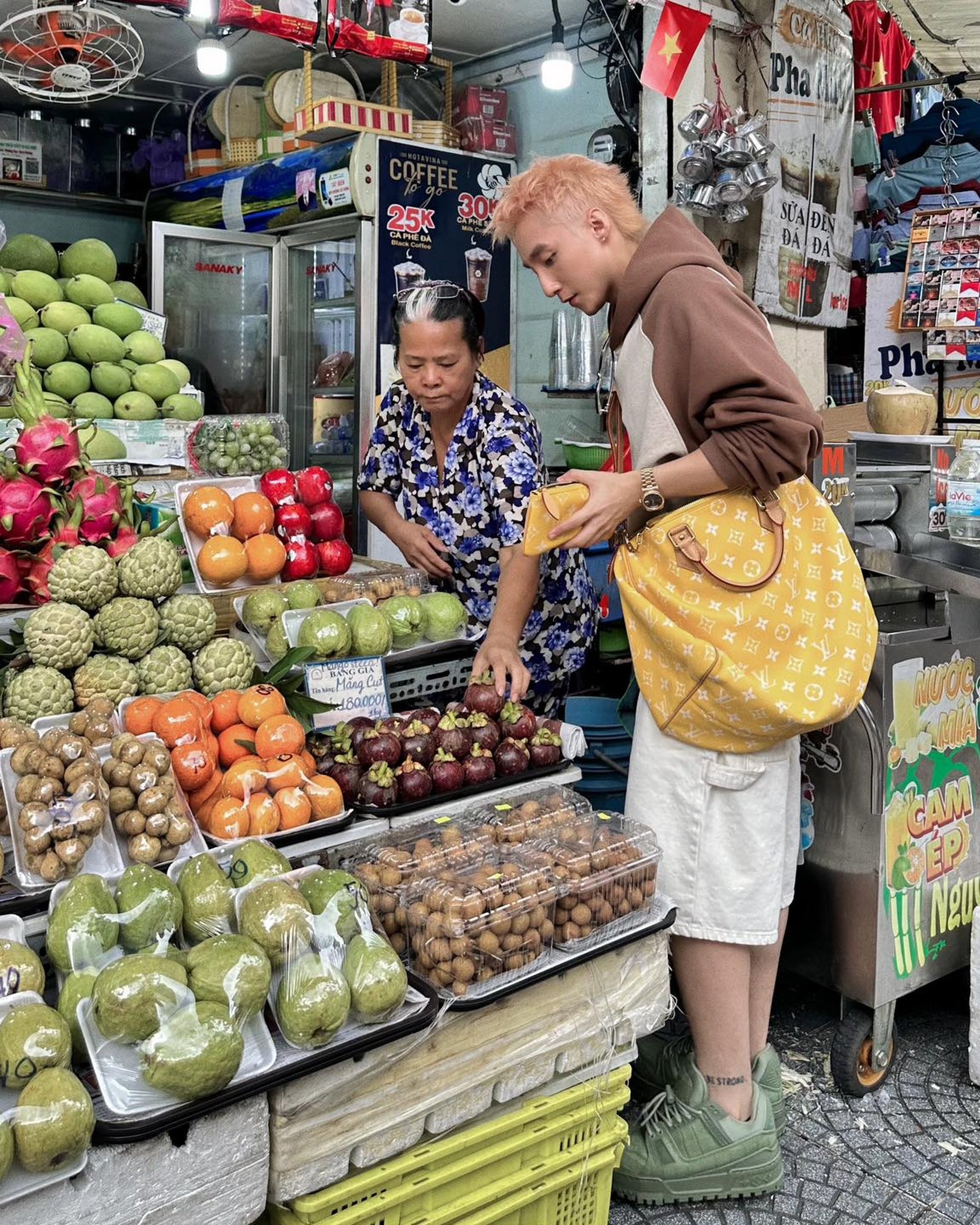 Lär dig av Son Tung M-TP, checka in på heta turistmål i Vietnam - 13
