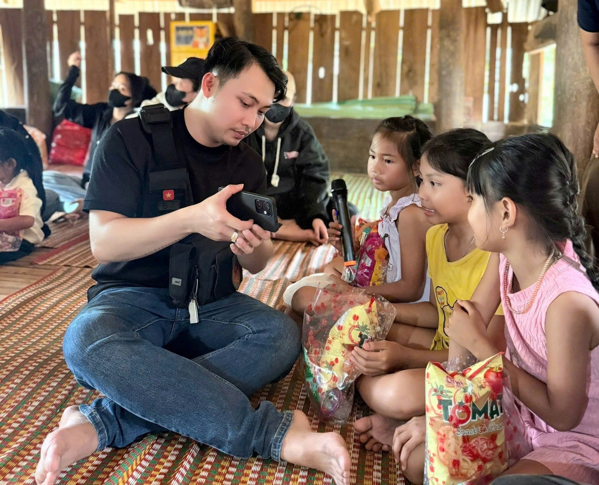 រូបថត ២