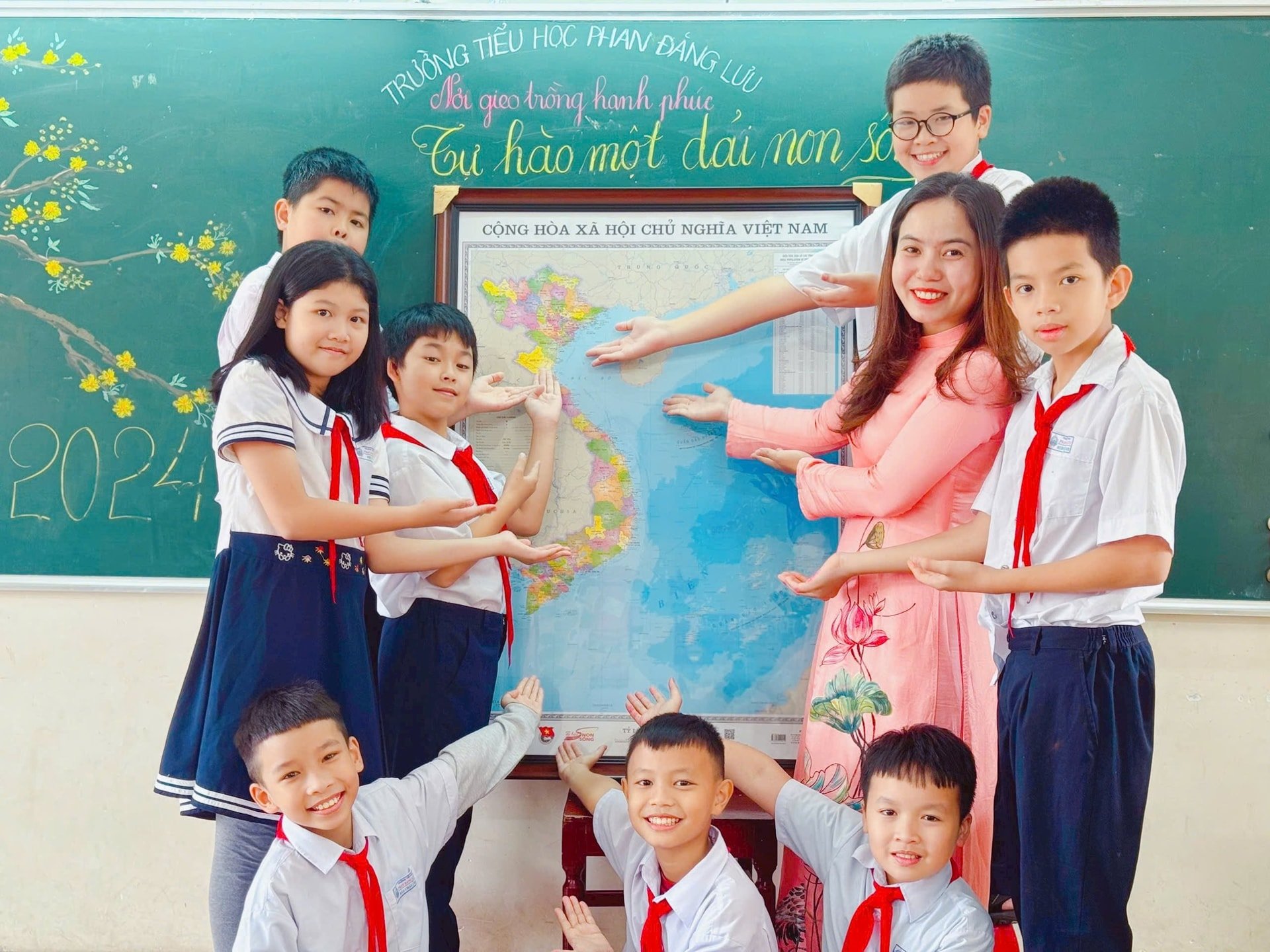 រូបថត ៥